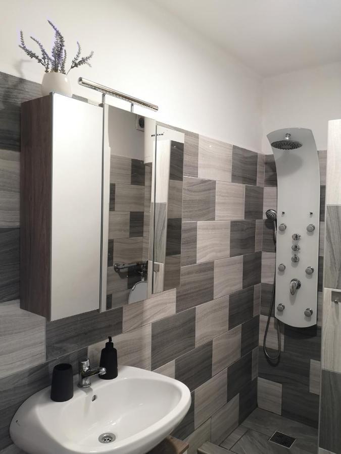 Dorka Apartman Vonyarcvashegy Esterno foto